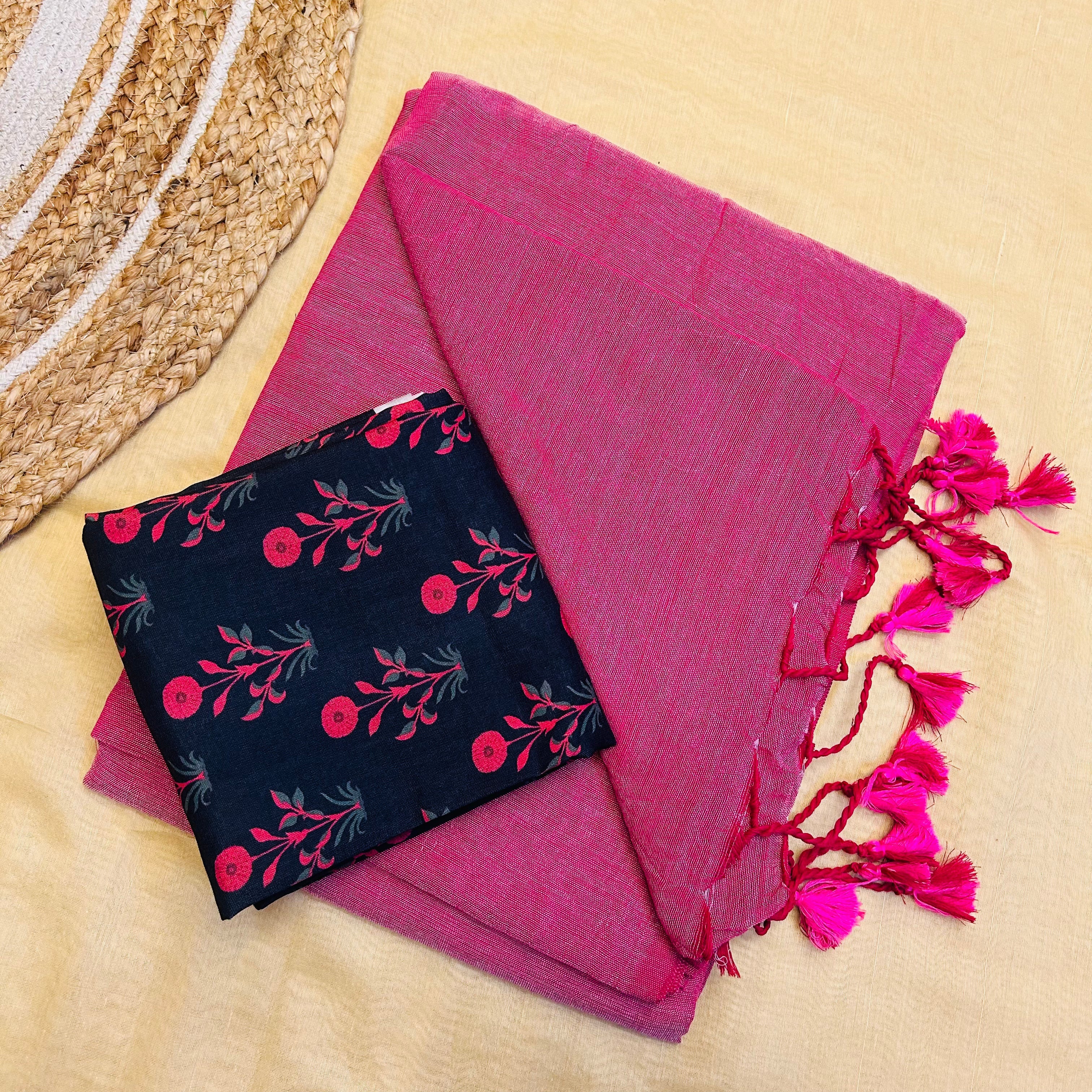 PINK HANDLOOM COTTON SAREE WITH PRINTED BLOUSE