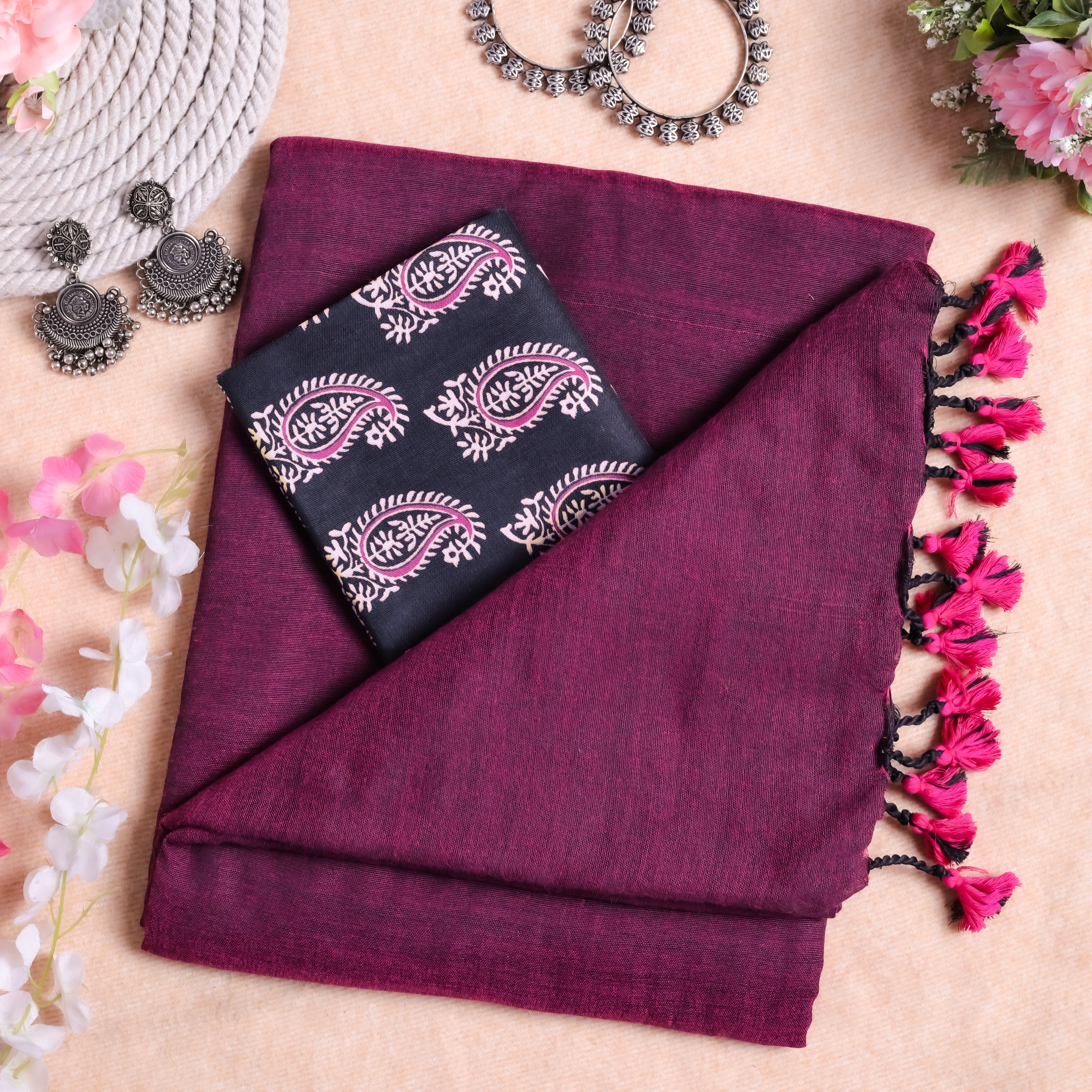 Wine Handloom Cotton Saree With Printed Blouse