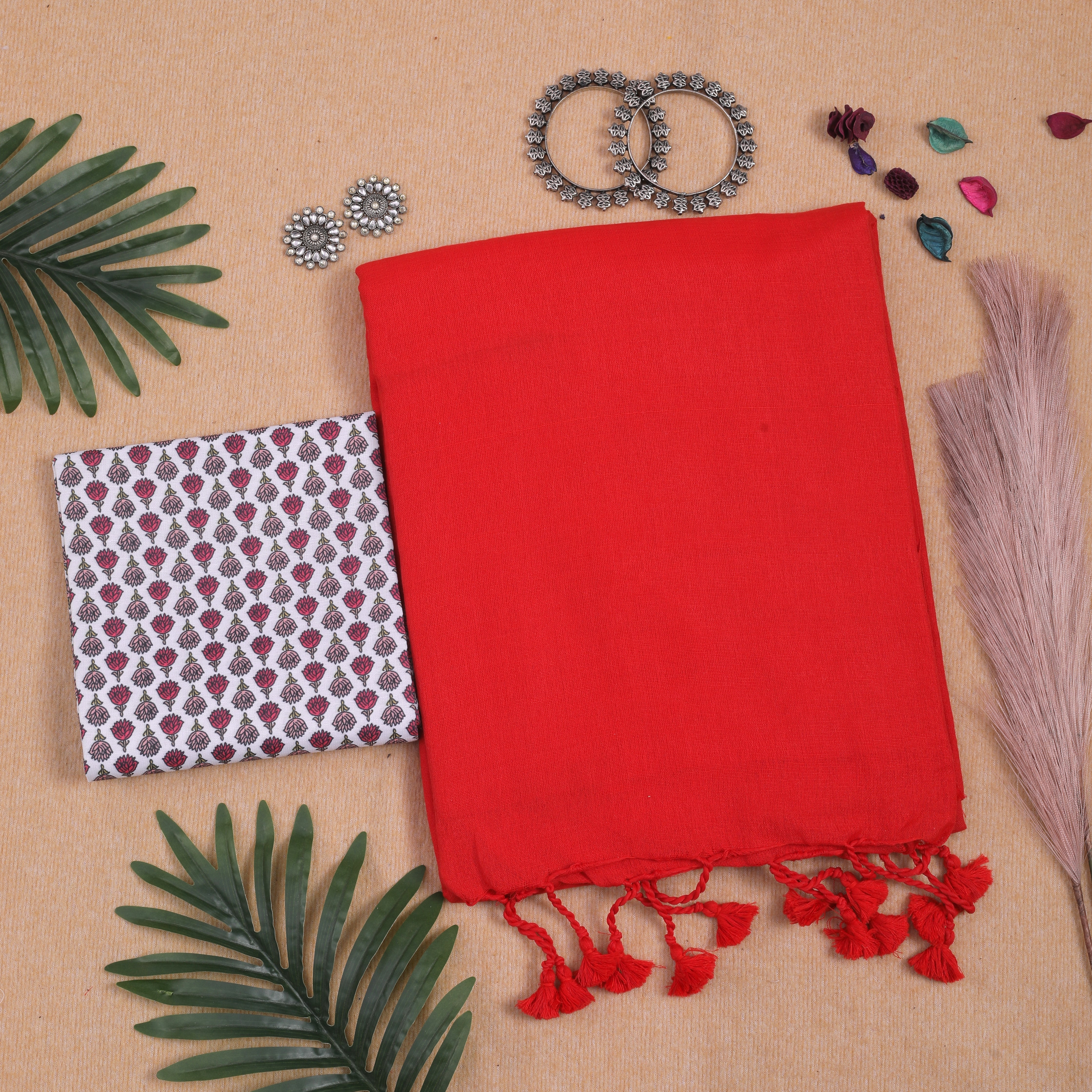 RED HANDLOOM COTTON SAREE WITH PRINTED BLOUSE