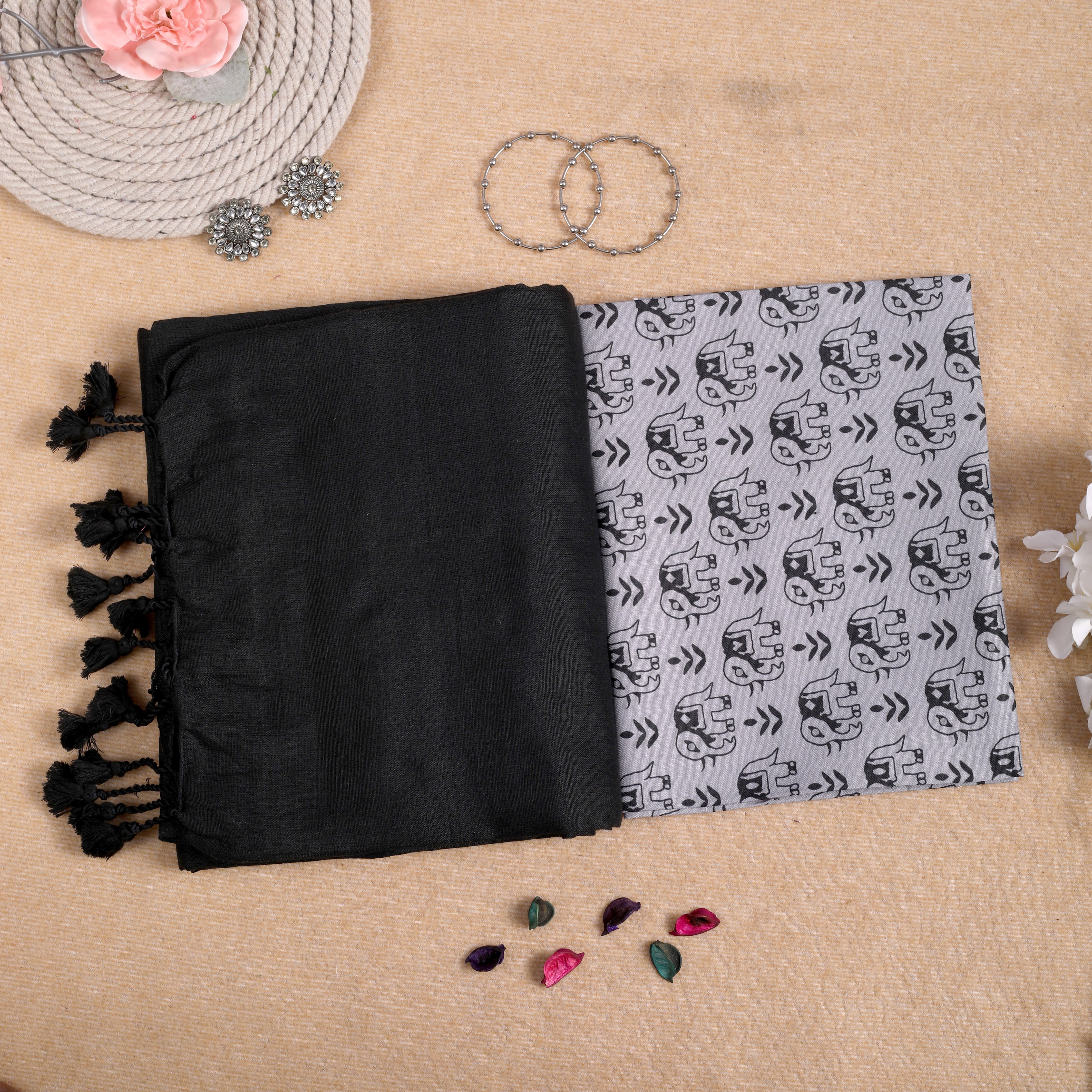 BLACK HANDLOOM COTTON SAREE WITH PRINTED BLOUSE