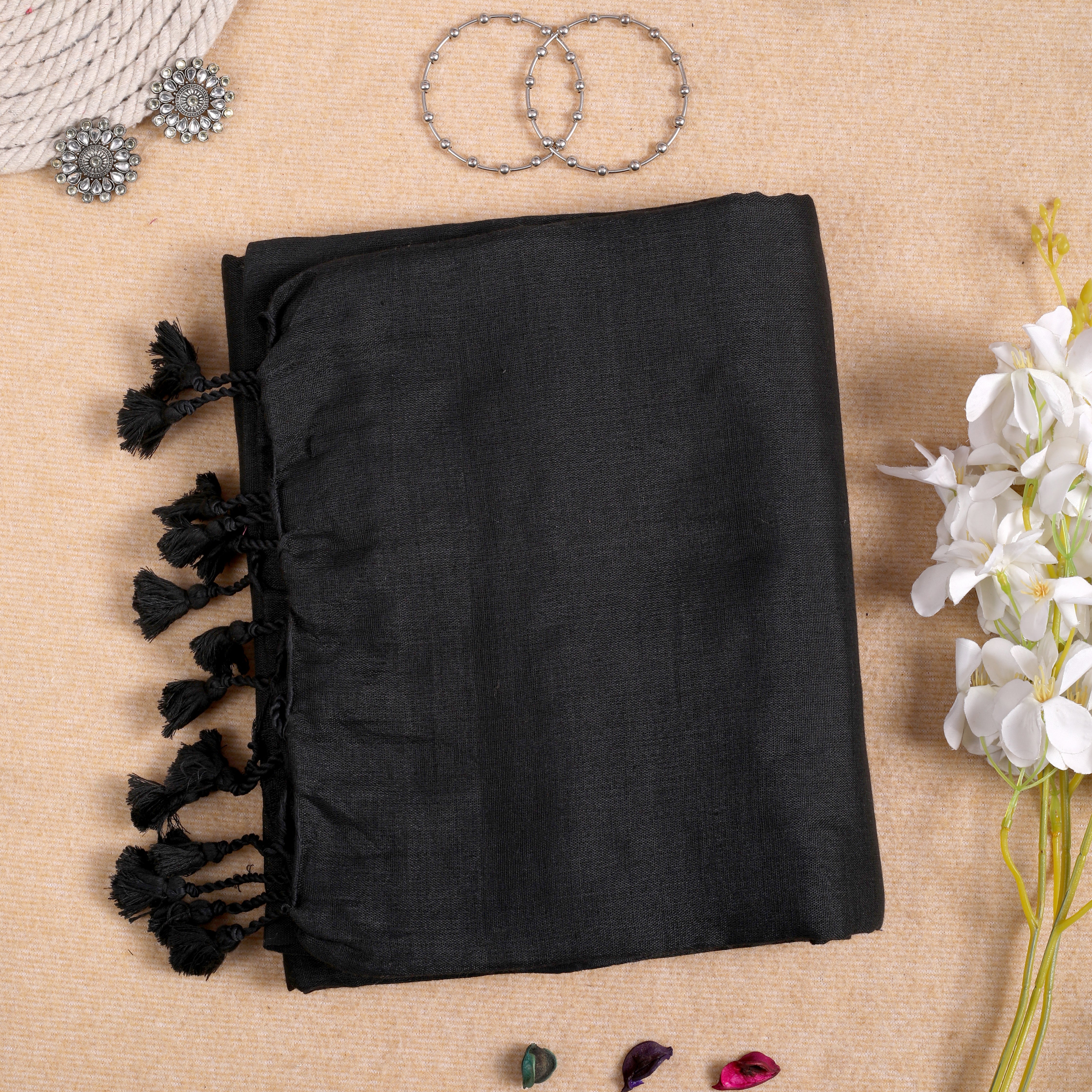 BLACK HANDLOOM COTTON SAREE WITH PRINTED BLOUSE