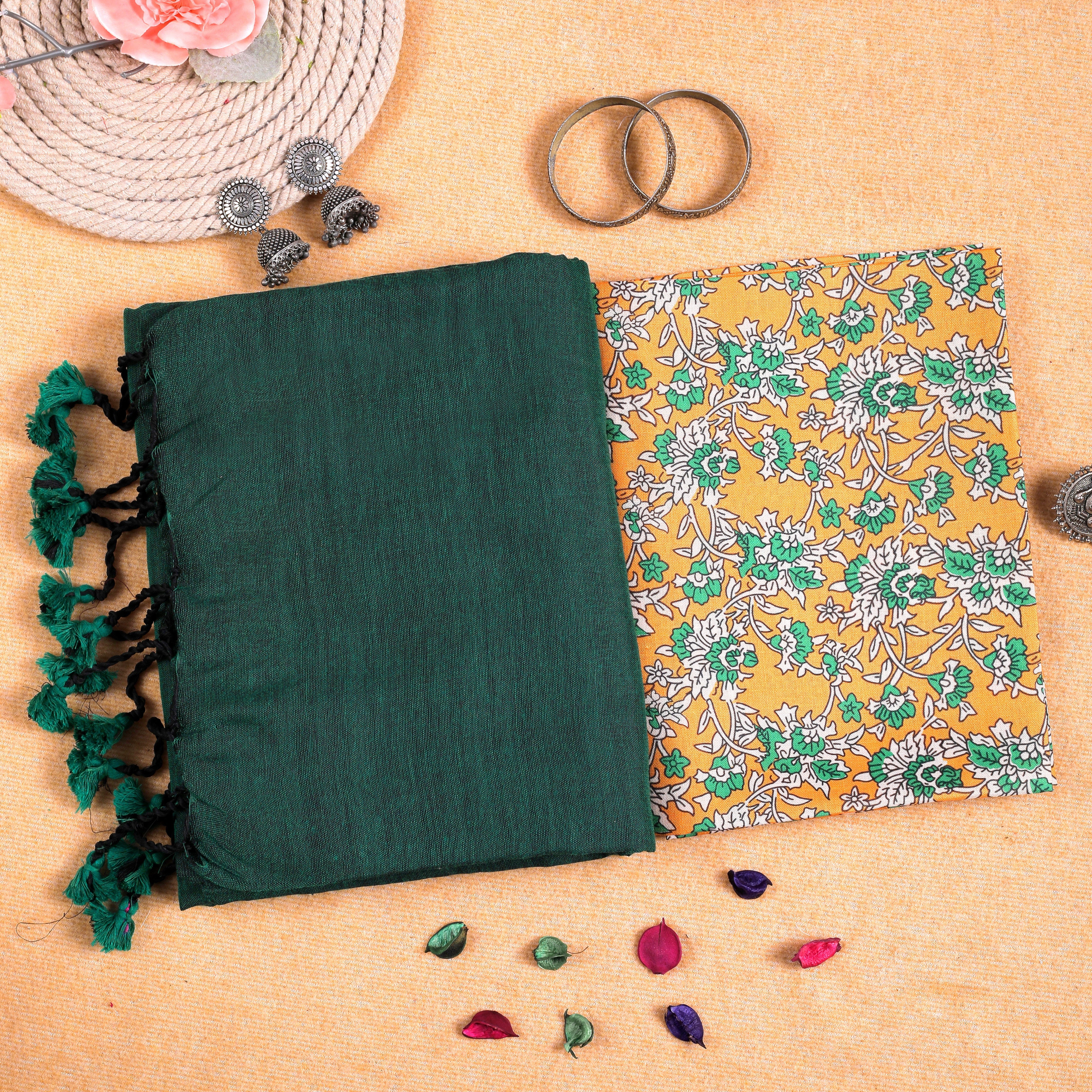 GREEN HANDLOOM COTTON SAREE WITH PRINTED BLOUSE