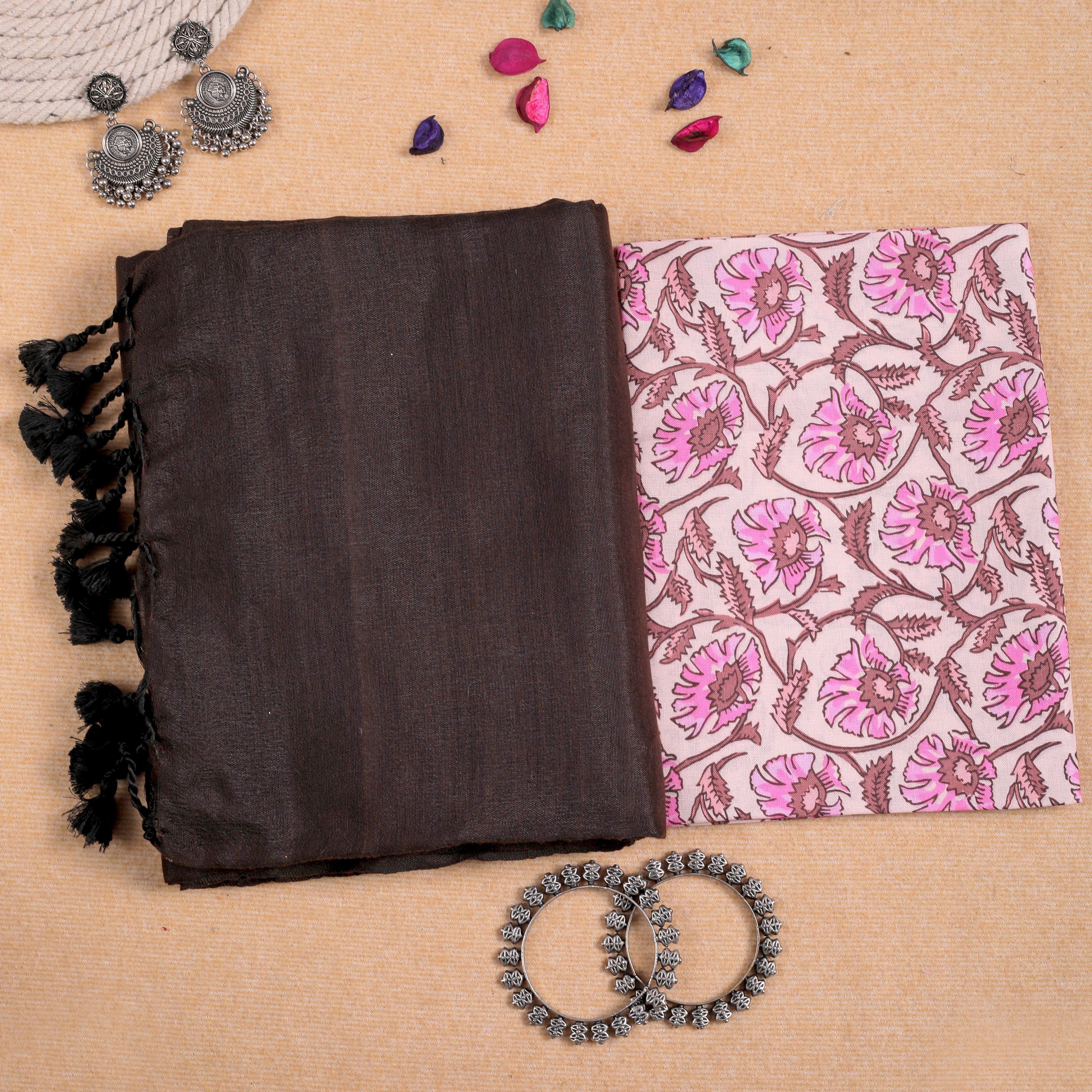 COFFEE HANDLOOM COTTON SAREE WITH PRINTED BLOUSE