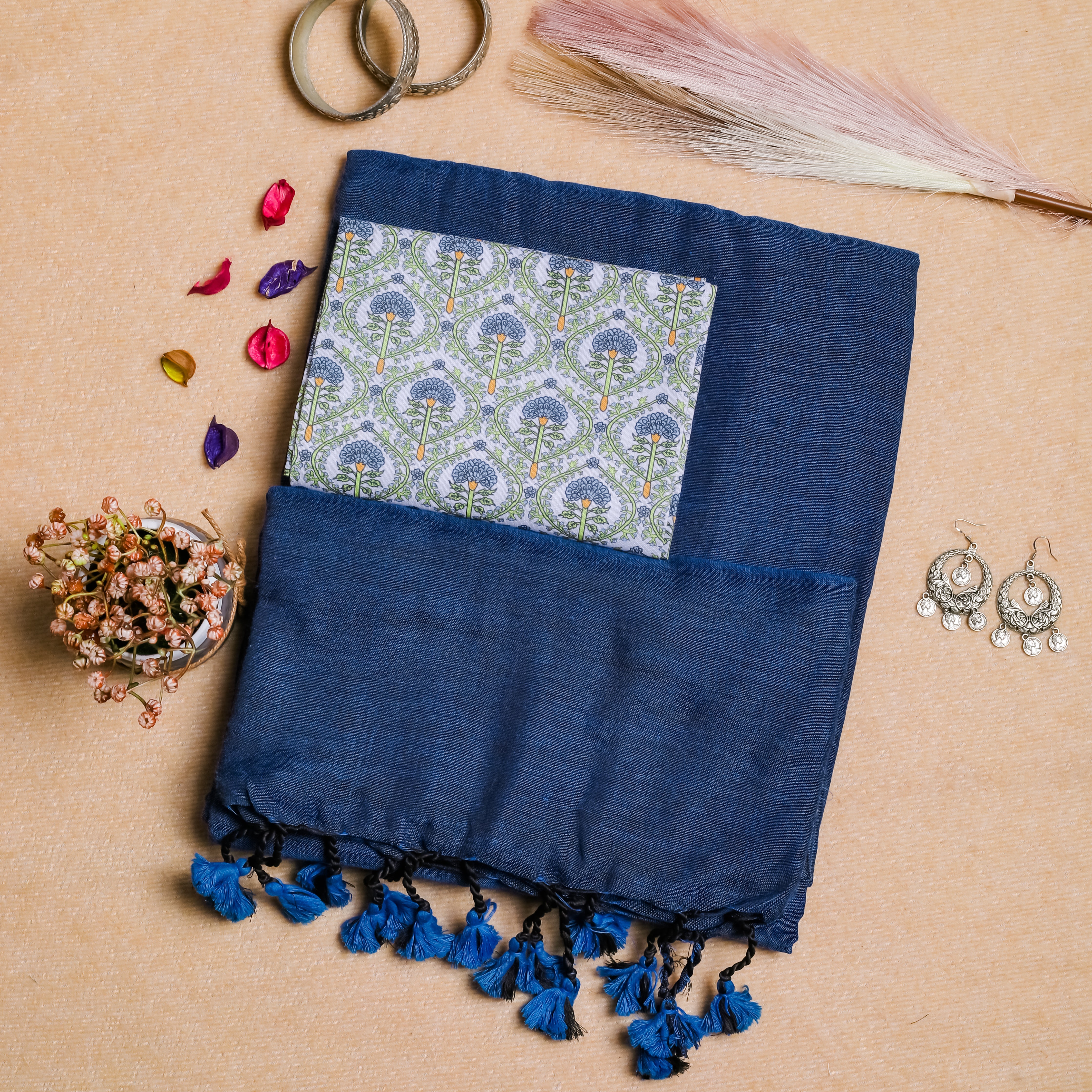 Blue Handloom Cotton Saree With Printed Blouse