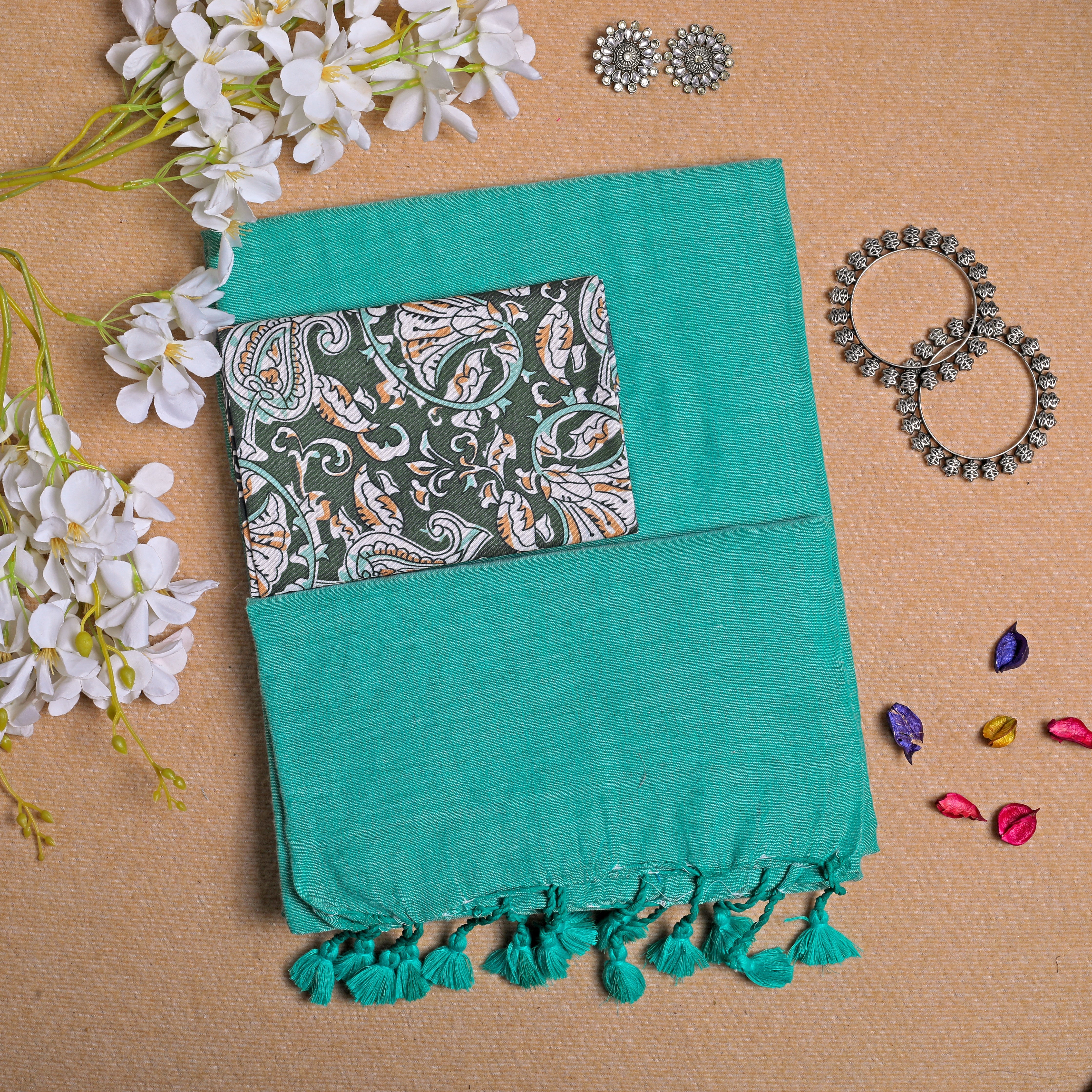 TEAL HANDLOOM COTTON SAREE WITH PRINTED BLOUSE