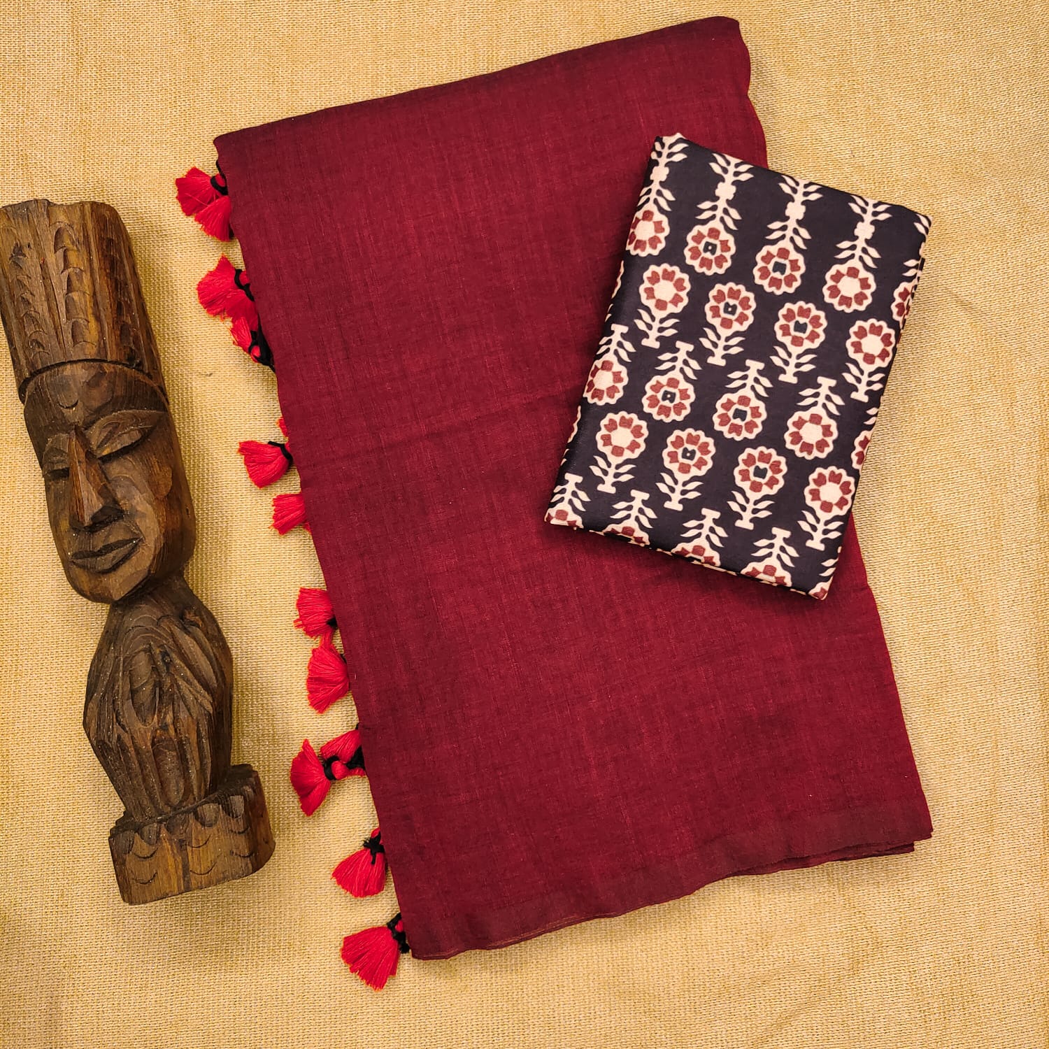 MAROON COLOUR TRADITIONAL LOOKING COTTON SAREE