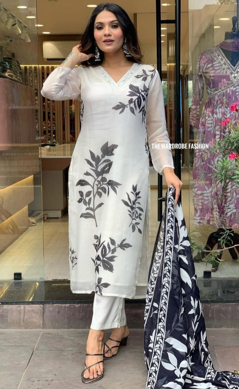 WOMEN PRINTED STRAIGHT KURTA SET