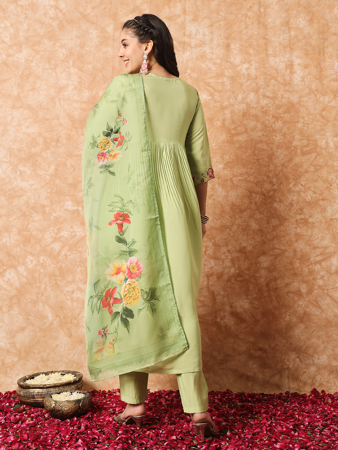 FLORAL YOKE DESIGN EMPIRE THREAD WORK KURTA WITH TROUSERS & DUPATTA